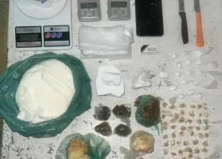 Homem preso com cocaína, crack e maconha em Teixeira de Freitas diz que recebia R$ 2,5 mil para guardar drogas
