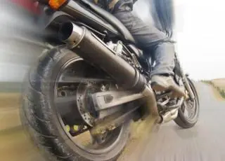 Homem tenta fugir de blitz em Teixeira de Freitas e acaba preso pela PM