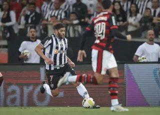 Atlético-MG vence o Flamengo com gol e assistência de Hulk e leva vantagem para o segundo jogo