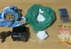Ibirapuã: Homem é preso por policiais da 44ª CIPM com drogas dentro de mochila