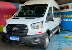 Ibirapuã recebe nova van para o Tratamento Fora de Domicílio (TFD)