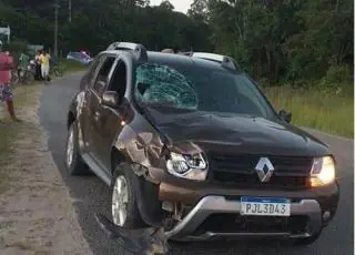 Idosa morre atropelada em ponto de ônibus em Porto Seguro, netas ficaram feridas