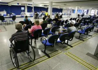 Idosos e pessoas com deficiência são prejudicados no INSS