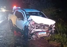 Uma pessoa morre em acidente entre dois veículos na  BR-101  em Itabatã