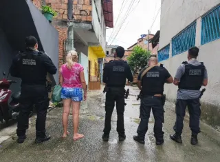 Integrante de facção criminosa é presa em Porto Seguro