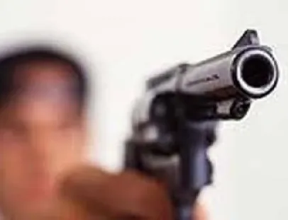 Investigação de tentativa de homicídio leva à apreensão de adolescentes e drogas em Medeiros Neto