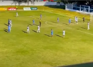 Itamaraju lidera o grupo 14 do campeonato municipal ao derrotar o Prado no Estádio Barbosão 