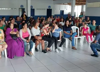 Itanhém: Trabalhadores da rede municipal deflagram greve geral na educação