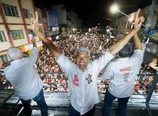 Jerônimo atropela ACM Neto, vence no 1º turno e dá novo golpe na oposição da Bahia