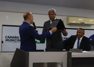 Jerônimo Rodrigues recebe Comenda 12 de Maio e título de cidadão eunapolitano