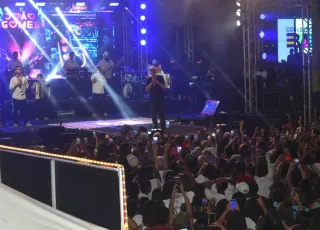 João Gomes arrasta multidão e faz show histórico no Réveillon de Prado