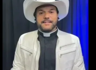 Jonatas Santos confirma  show do padre Alessandro Campos  no Hosana Teixeira