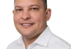 Jonatas Santos é reeleito presidente da Câmara de Teixeira de Freitas com 14 votos favoráveis