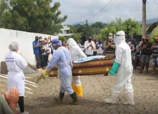 Jotinha é enterrado com carreata e homenagens dos moradores de Elísio Medrado, prefeitura decreta luto