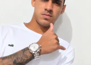 Jovem de 18 anos é morto a tiros enquanto dormia na casa do pai em  de Cachoeira do Mato, distrito de Teixeira de Freitas