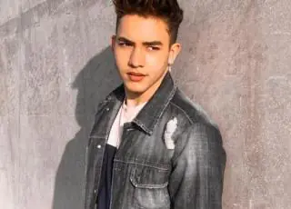 Jovem de Medeiros Neto começa a se destacar em novelas da Globo