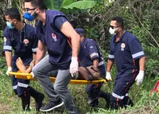 Jovem é baleado na 