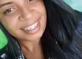 Jovem é executada com vários tiros na porta de casa em Itamaraju