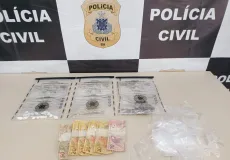 Jovem é preso com drogas após ser flagrado empinando motocicleta em Eunápolis