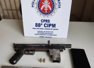 Jovem é preso com submetralhadora em Alcobaça
