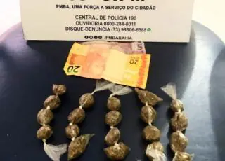 Jovem é preso em flagrante vendendo drogas em bar na cidade do Prado