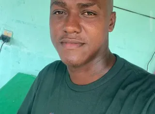 Jovem morre após perder controle de carro e bater em árvore na BR-418, em Posto da Mata