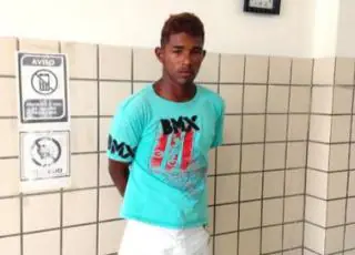 Jovem que acabou de completar 18 anos é preso comandando “Boca de fumo” em Teixeira