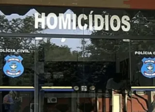 Jovem tranca primos e mata avó com alça de vestido, diz polícia