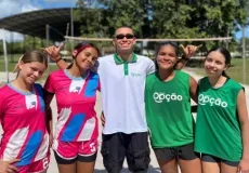 Jovens atletas de Mucuri brilham no vôlei de praia dos Jogos Escolares da Bahia 2026