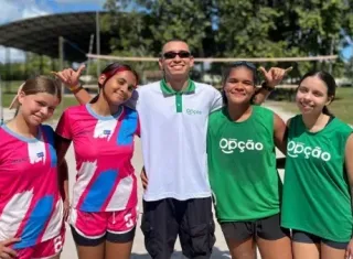 Jovens atletas de Mucuri brilham no vôlei de praia dos Jogos Escolares da Bahia 2026