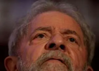 Juiz do DF manda apreender passaporte do ex-presidente Lula