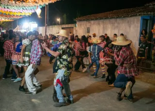 Junior Moreno, Neto Brito, Tainá Byeddo e Os Coronéis agitam segundo dia do São João nos Bairros em Teixeira de Freitas