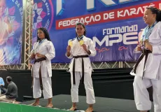 Karatecas de Caravelas brilham no Campeonato Baiano em Feira de Santana