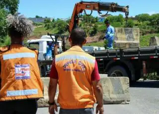 Ladeira do Colina Verde é interditada após avaliação da Defesa Civil e Secretaria de Projetos