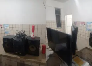 Ladrão é detido pela população após furto em residência; comparsa também foi preso