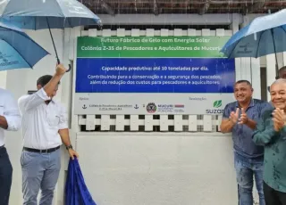 Lançada a pedra fundamental da Fábrica de Gelo em Mucuri numa parceria da Suzano, Colônia dos Pescadores e Prefeitura Municipal