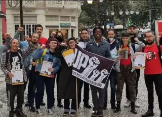 Leo Pericles associa pobreza ao risco de depressão