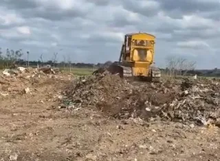 Limpeza e organização: Prefeitura de Lajedão atua na recuperação de área de descarte de resíduos