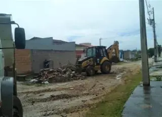 Limpeza pública recebe novo veículo para auxiliar na limpeza da cidade