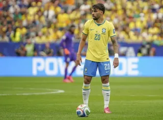 Lucas Paquetá sofre lesão e desfalca Brasil nas oitavas da Copa