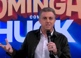 Luciano Huck cai de escada durante férias e vai parar no hospital 