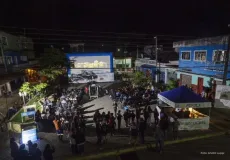 Luz, Câmera e Praça Cheia: Prefeito Bemtivi celebra sucesso de público no encerramento do Cine Sustentável em Itanhém