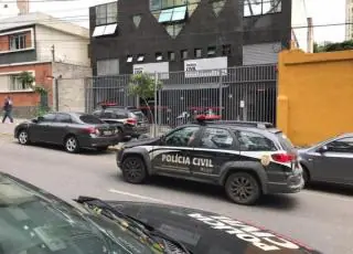Mãe bate no filho e chama a polícia para si mesma em BH