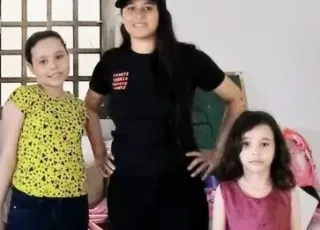 Mãe confessa que envenenou, afogou e esfaqueou filhas encontradas mortas, diz polícia