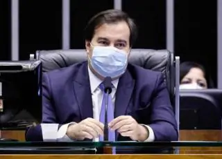 Maia diz que manter veto a reajuste 'é o melhor para o Brasil'