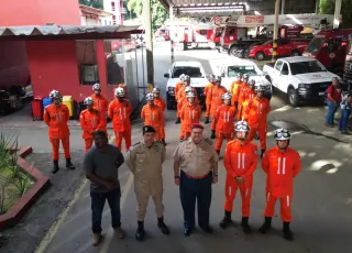 Mais 25 bombeiros baianos viajam para ajudar nos trabalhos de resgate do Rio Grande do Sul