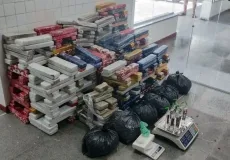 Mais de meia tonelada de drogas é apreendida em depósito usado pelo tráfico na Bahia