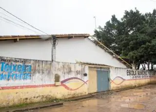 Mais duas escolas municipais estão sendo reformadas em Teixeira de Freitas