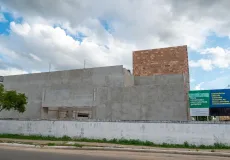 Mais educação, cultura e desenvolvimento: Prefeitura avança com obras de auditório da Escola Antônio Chicon