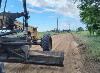 Mais mobilidade: Alcobaça investe na recuperação de estradas vicinais com chegada de novos veículos